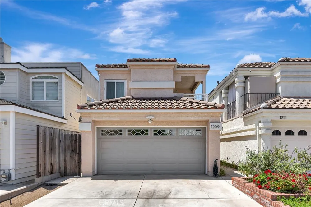 1209 Alabama Street Huntington Beach, CA 92648