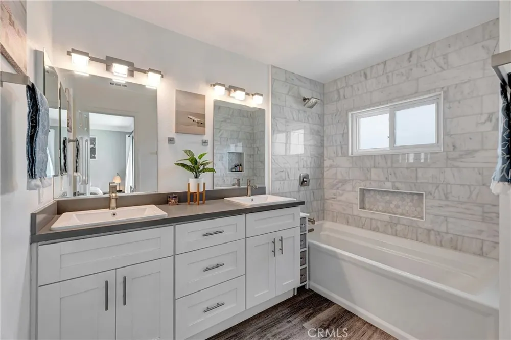 1209 Alabama Street Huntington Beach, CA 92648