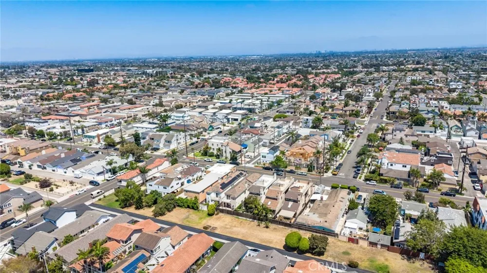1209 Alabama Street Huntington Beach, CA 92648