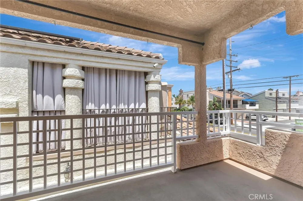 1209 Alabama Street Huntington Beach, CA 92648