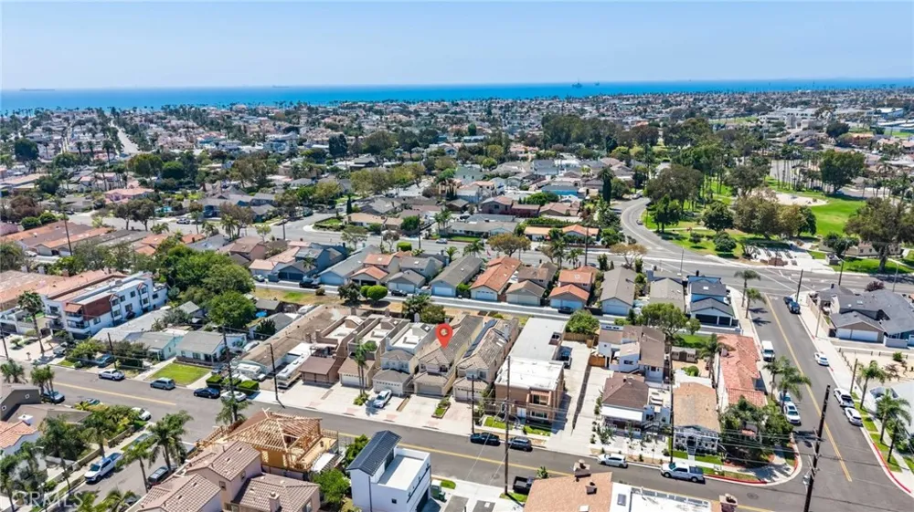1209 Alabama Street Huntington Beach, CA 92648