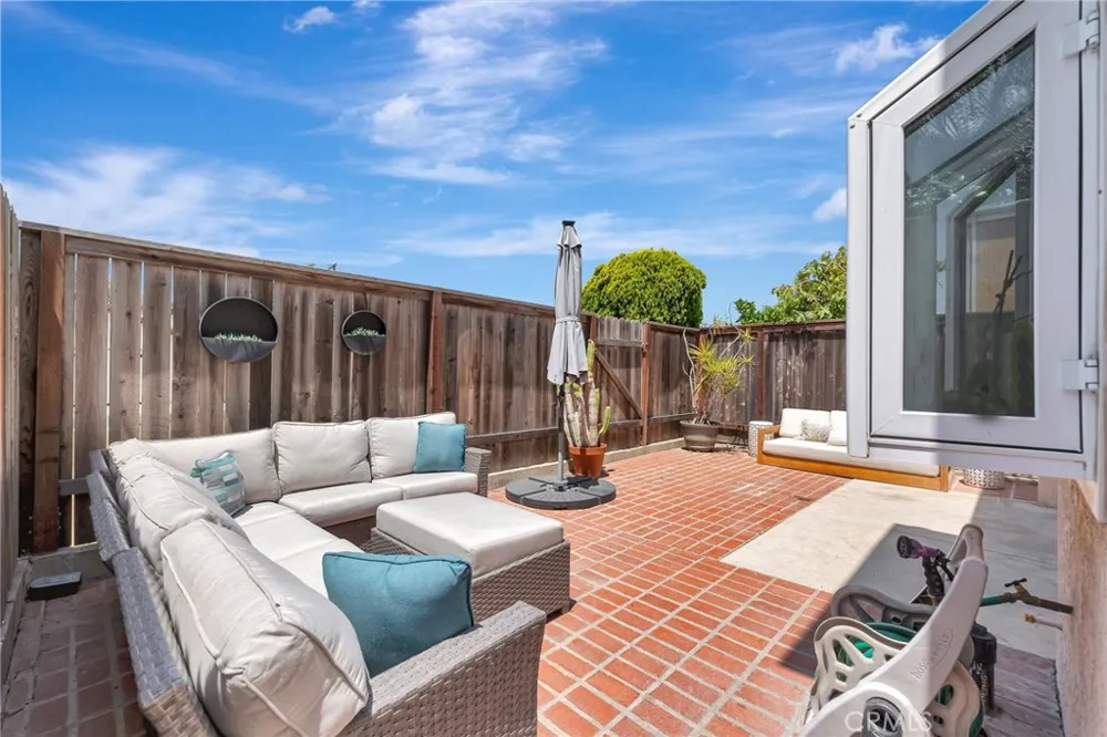 1209 Alabama Street Huntington Beach, CA 92648