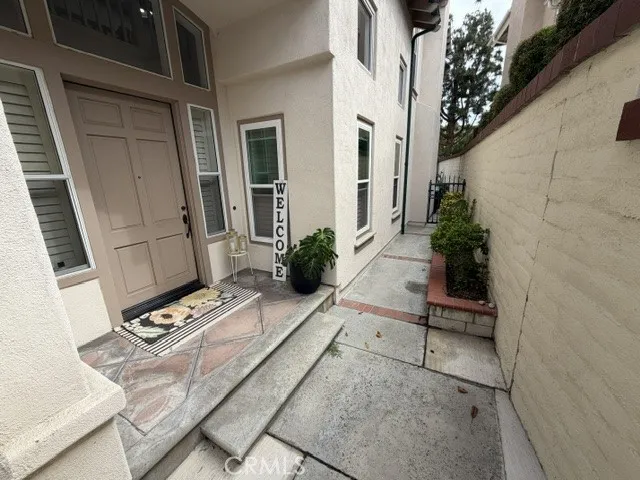 2517 Tequestra Tustin, CA 92782