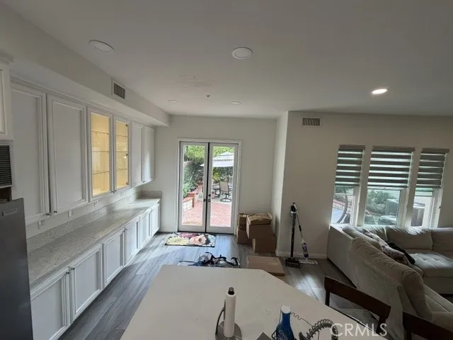 2517 Tequestra Tustin, CA 92782