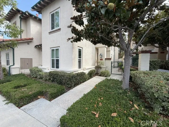 2517 Tequestra Tustin, CA 92782