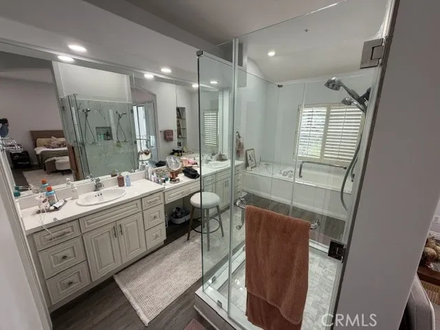 2517 Tequestra Tustin, CA 92782