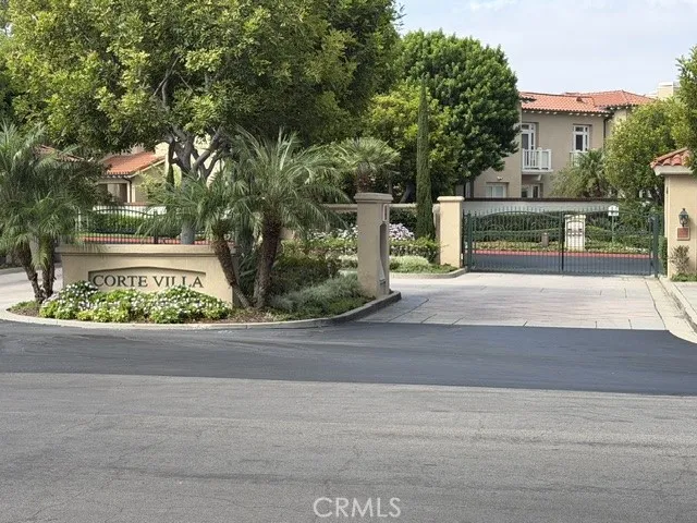 2517 Tequestra Tustin, CA 92782