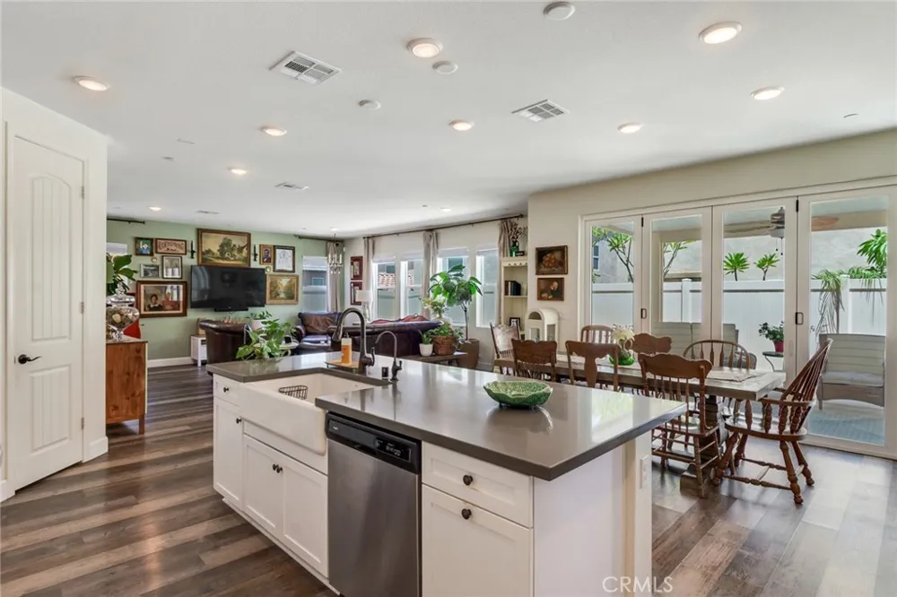 11872 Bellrose Court Corona, CA 92883