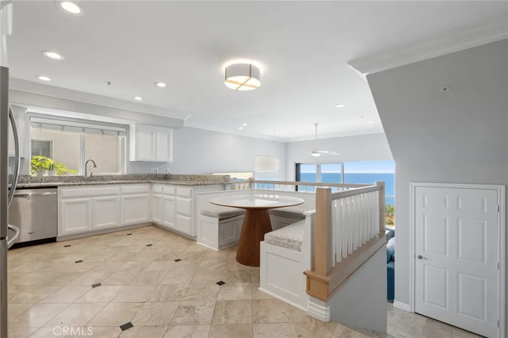 1511 Buena #101 San Clemente, CA 92672