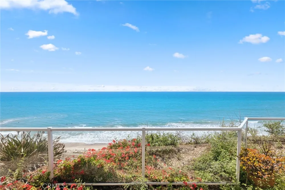 1511 Buena #101 San Clemente, CA 92672