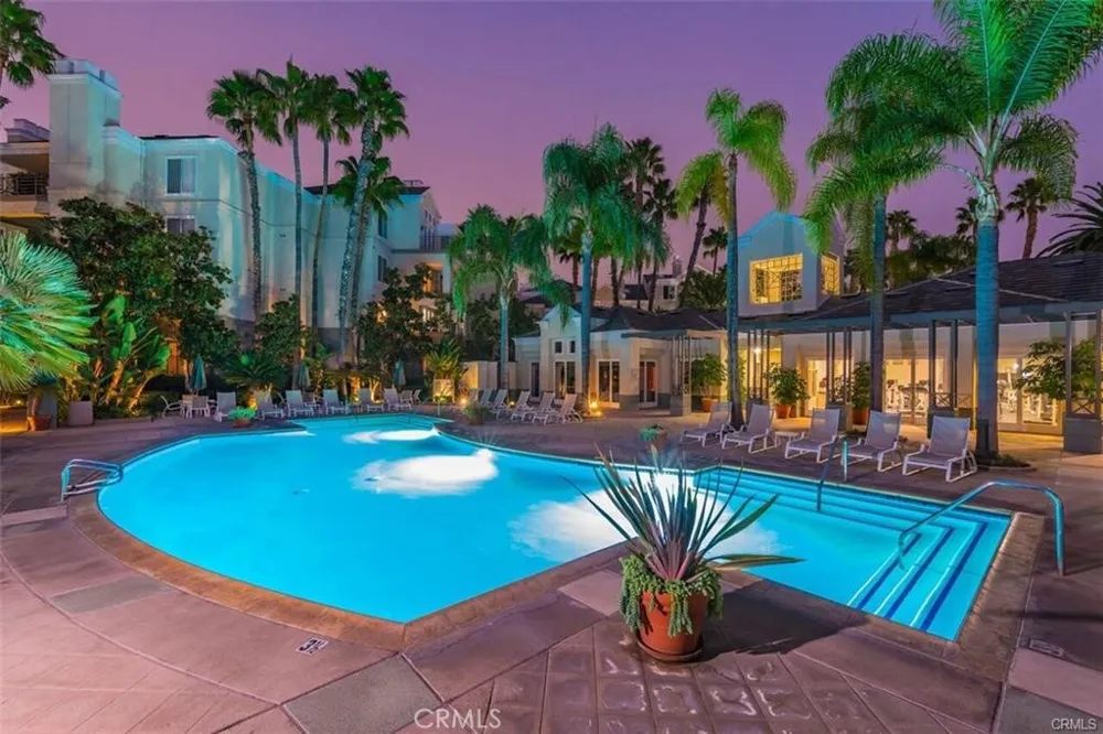 2243 Martin #211 Irvine, CA 92612