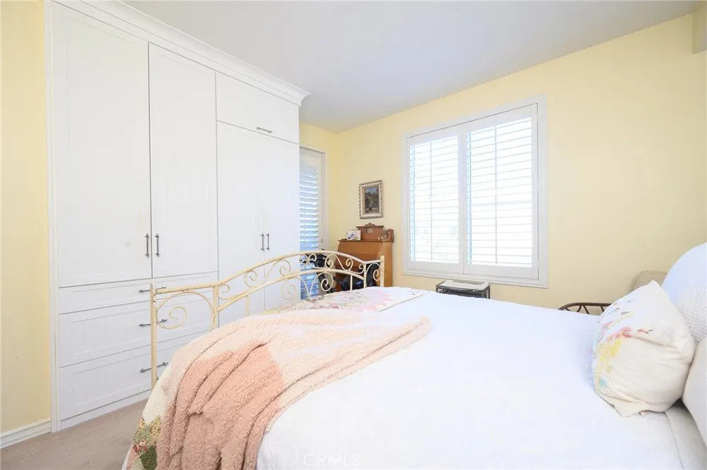2243 Martin #211 Irvine, CA 92612