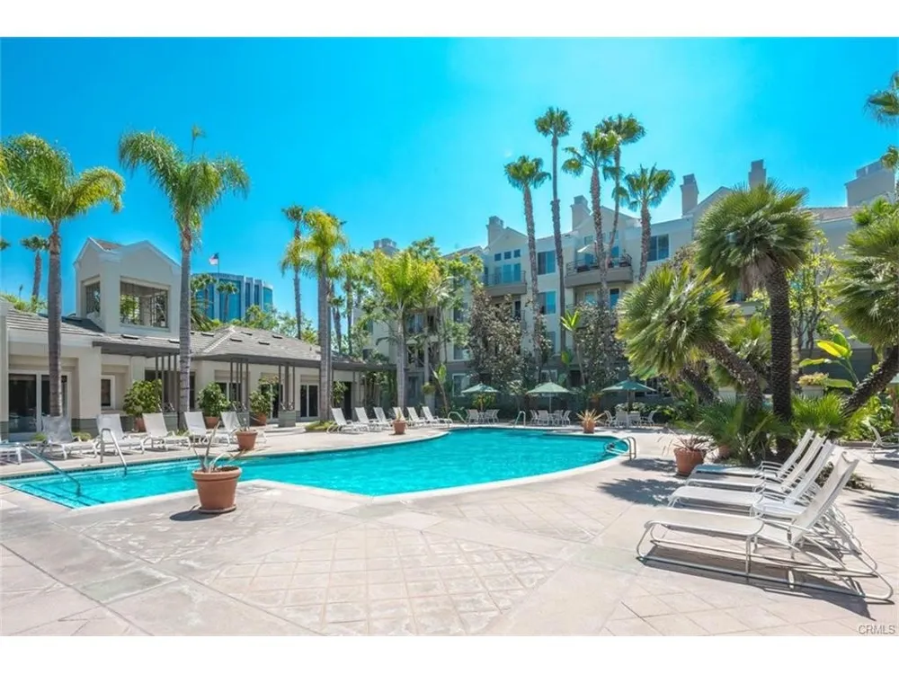 2243 Martin #211 Irvine, CA 92612