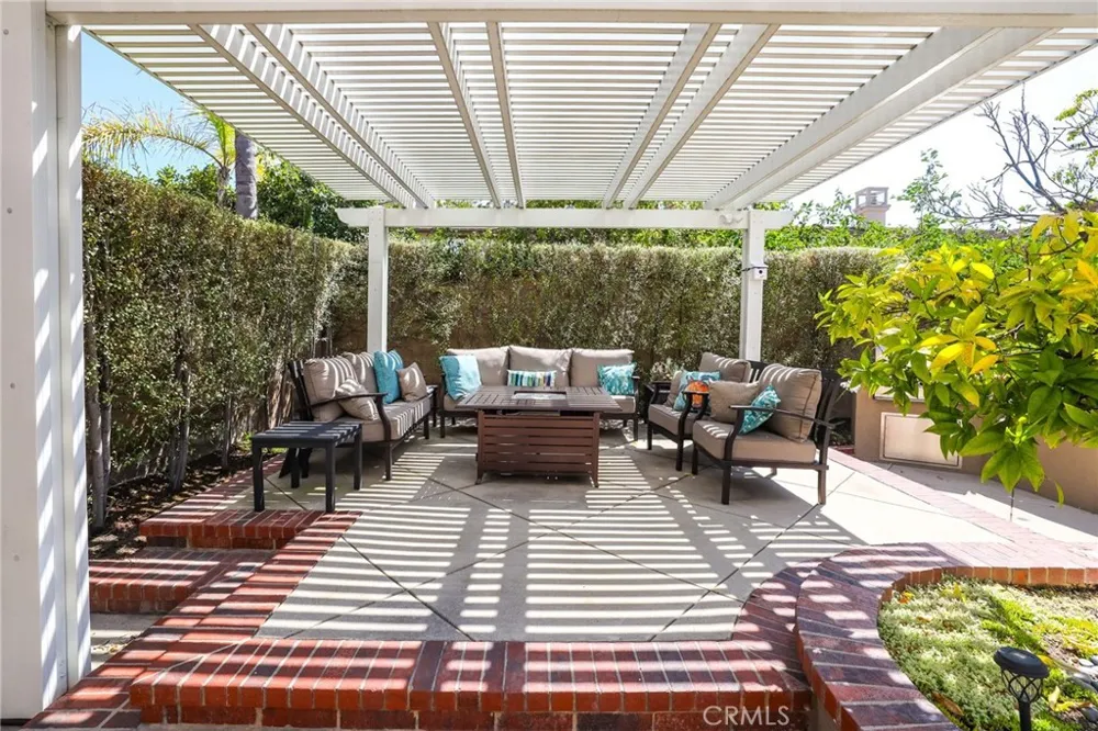 14 Buellton Irvine, CA 92602