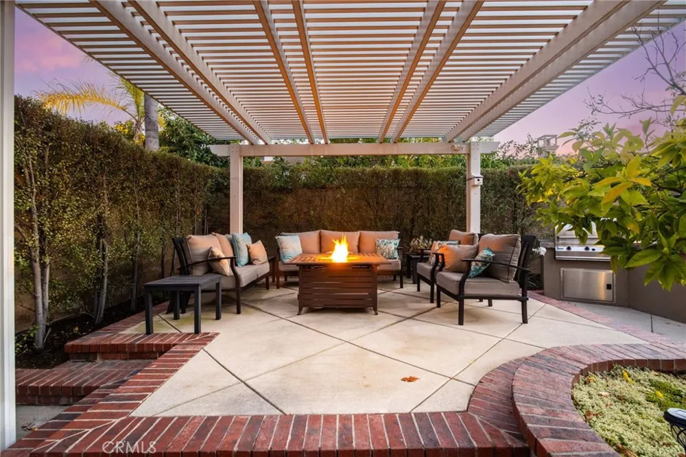 14 Buellton Irvine, CA 92602