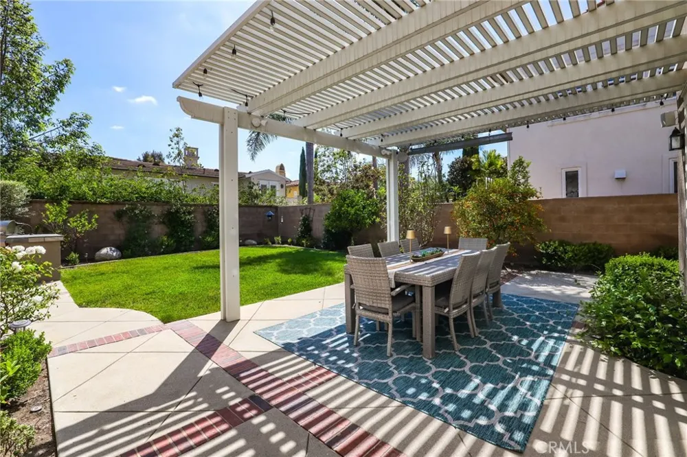 14 Buellton Irvine, CA 92602