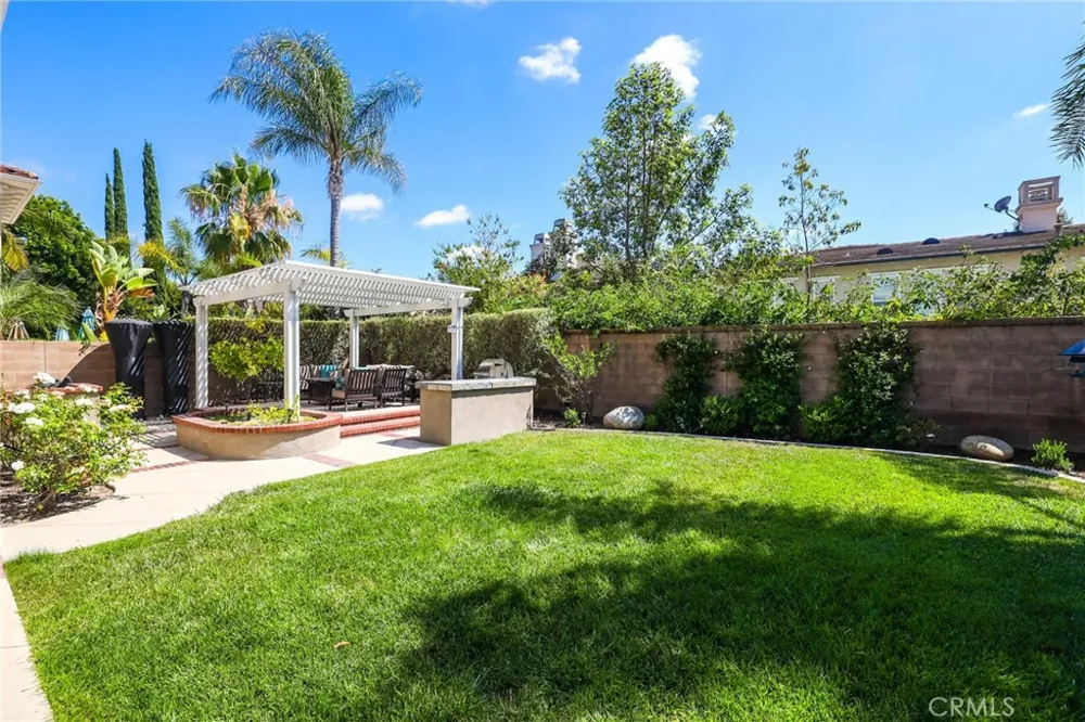 14 Buellton Irvine, CA 92602