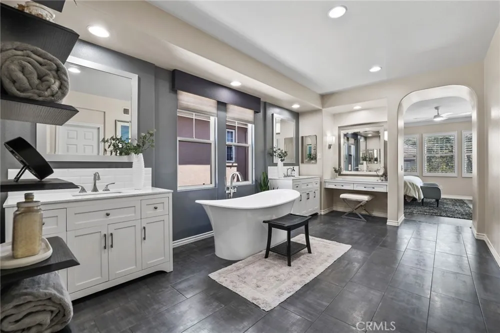 14 Buellton Irvine, CA 92602