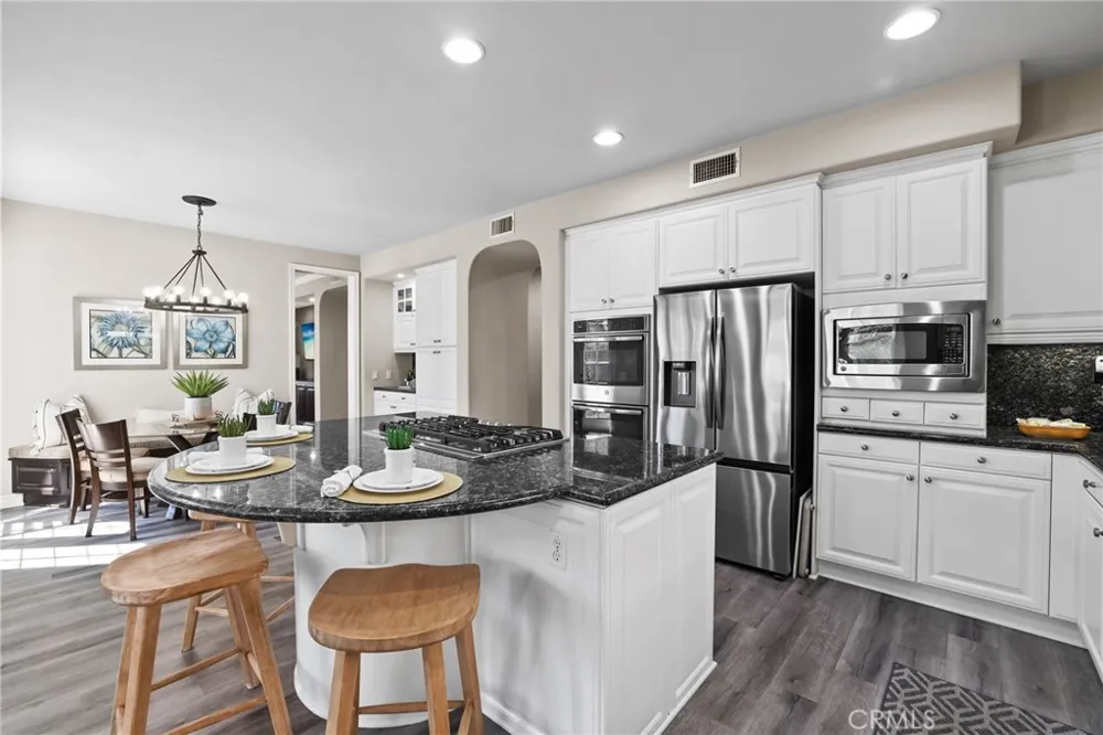 14 Buellton Irvine, CA 92602
