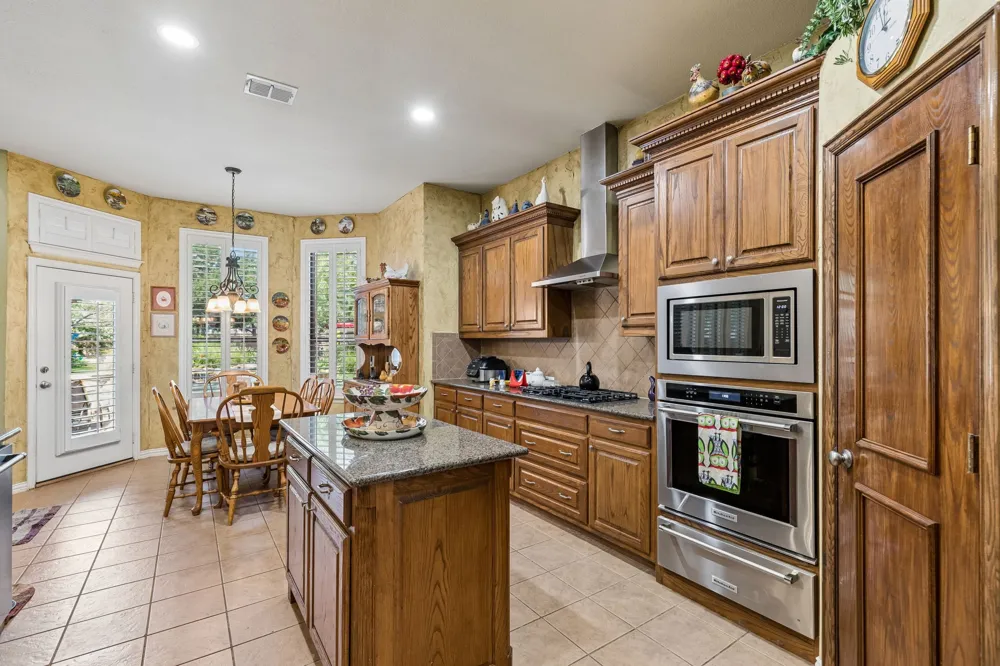 2004 Hayley Drive Keller, TX 76248
