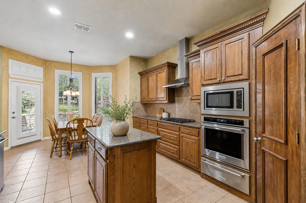 2004 Hayley Drive Keller, TX 76248