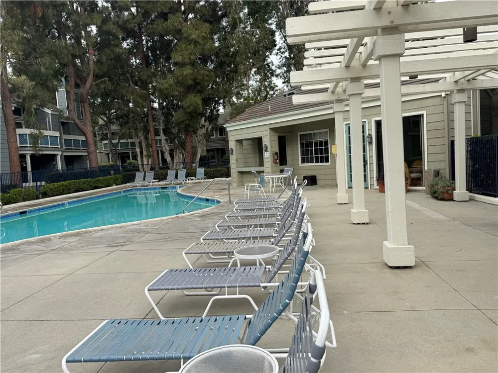7532 Seaspring #201 Huntington Beach, CA 92648