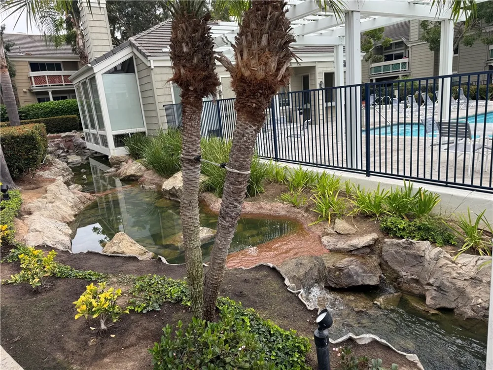 7532 Seaspring #201 Huntington Beach, CA 92648