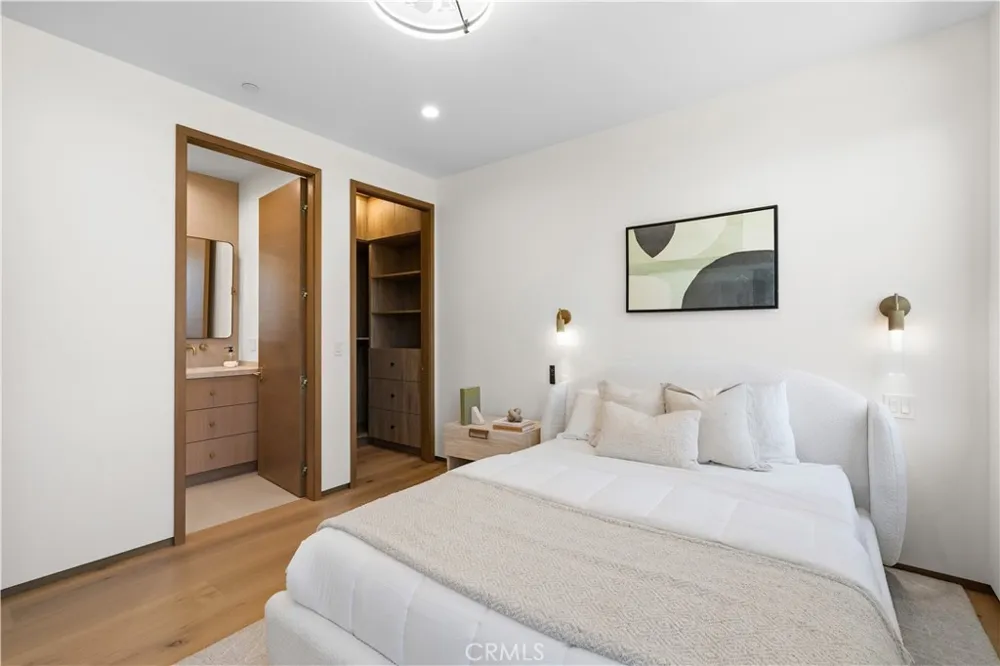 4842 Fulton Avenue Sherman Oaks, CA 91423
