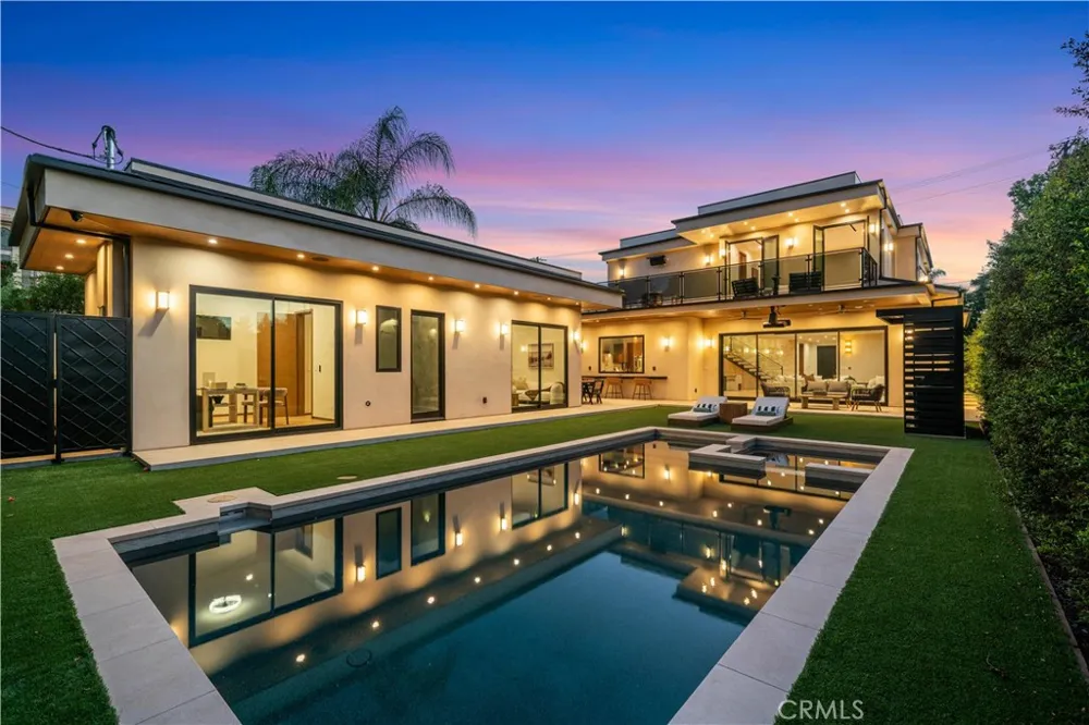 4842 Fulton Avenue Sherman Oaks, CA 91423