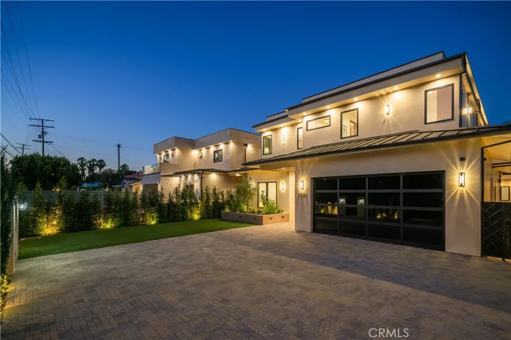 4842 Fulton Avenue Sherman Oaks, CA 91423