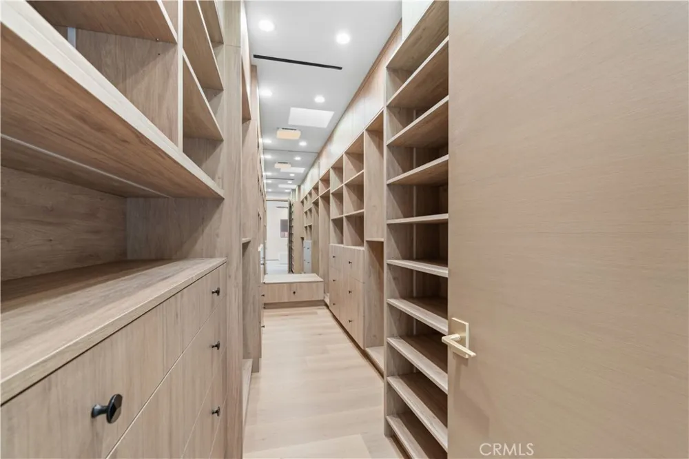 4842 Fulton Avenue Sherman Oaks, CA 91423