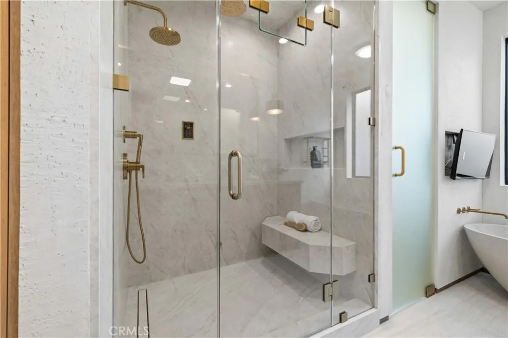 4842 Fulton Avenue Sherman Oaks, CA 91423