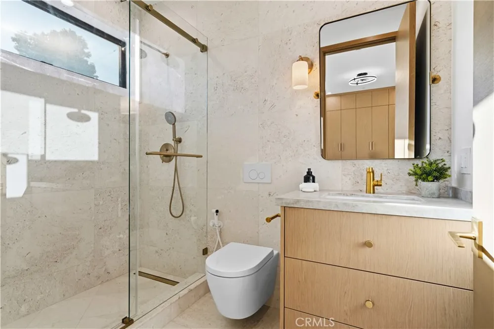 4842 Fulton Avenue Sherman Oaks, CA 91423