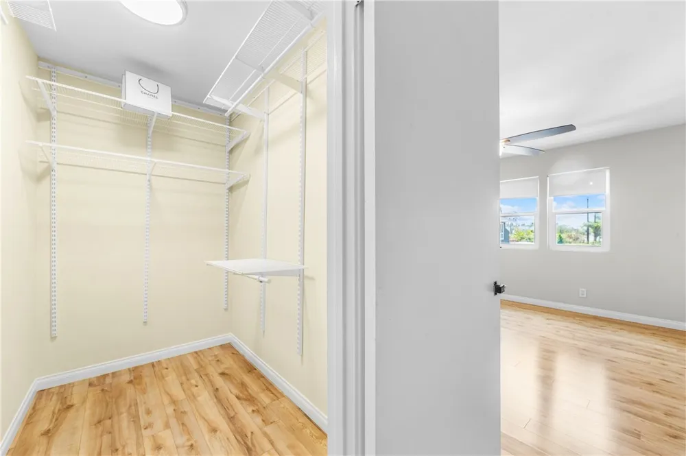 345 University #F6 Costa Mesa, CA 92627