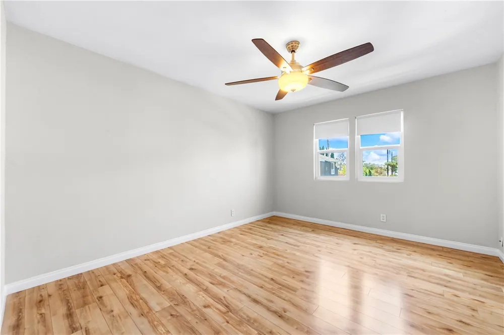 345 University #F6 Costa Mesa, CA 92627