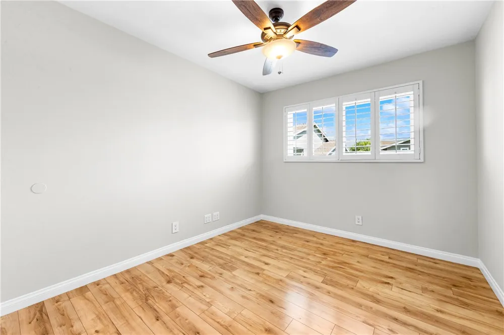 345 University #F6 Costa Mesa, CA 92627