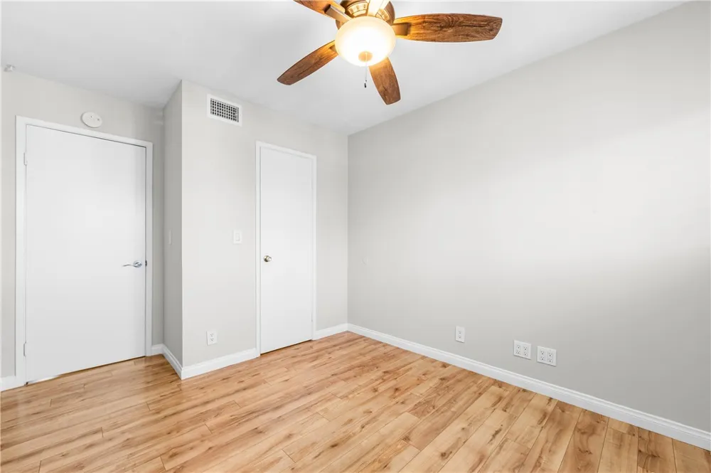 345 University #F6 Costa Mesa, CA 92627