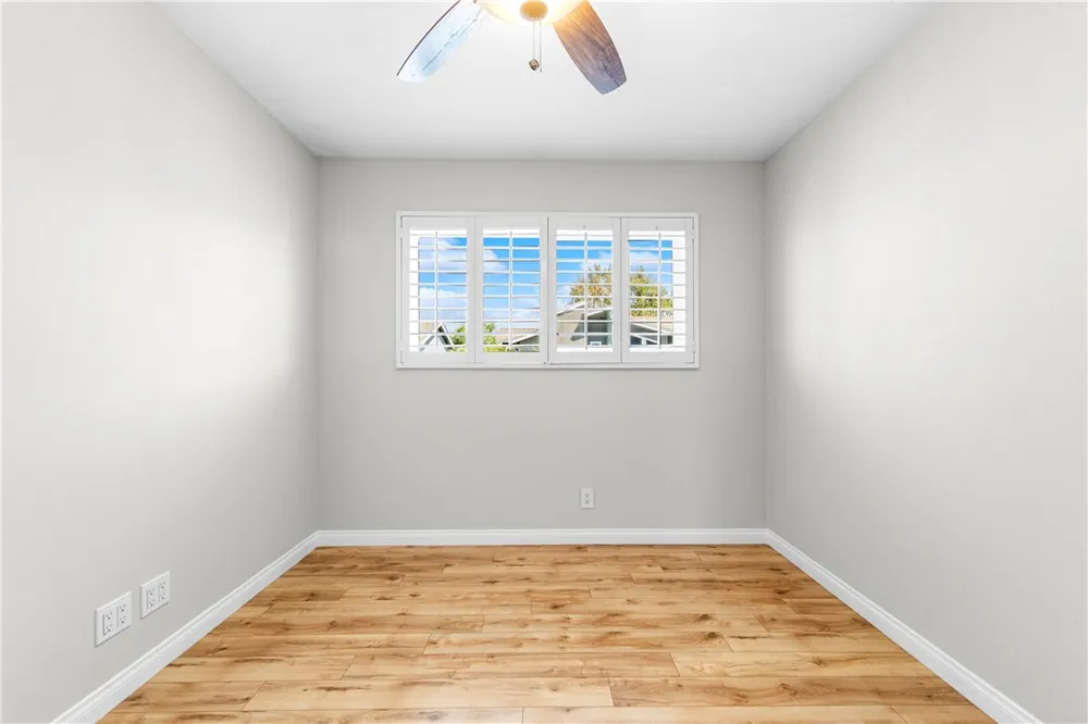 345 University #F6 Costa Mesa, CA 92627