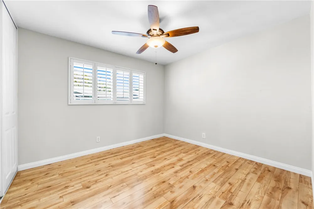 345 University #F6 Costa Mesa, CA 92627