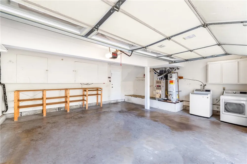 345 University #F6 Costa Mesa, CA 92627