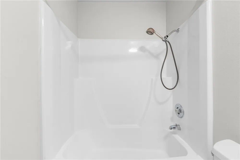 345 University #F6 Costa Mesa, CA 92627