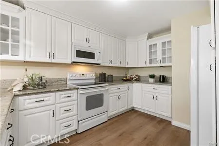 22422 Caminito Tecate #307 Laguna Hills, CA 92653