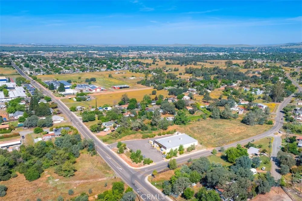 48 Hoover Oroville, CA 95966