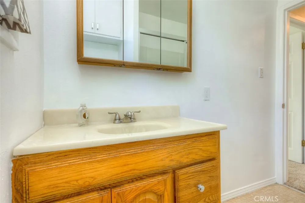 48 Hoover Oroville, CA 95966