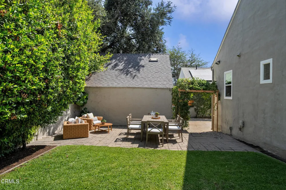 2370 Catherine Road Altadena, CA 91001