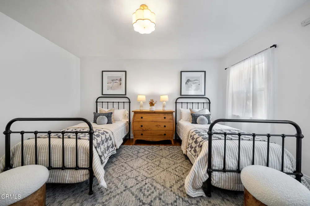 2370 Catherine Road Altadena, CA 91001