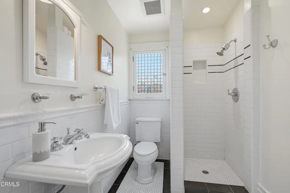 703 S Primrose Avenue Monrovia, CA 91016