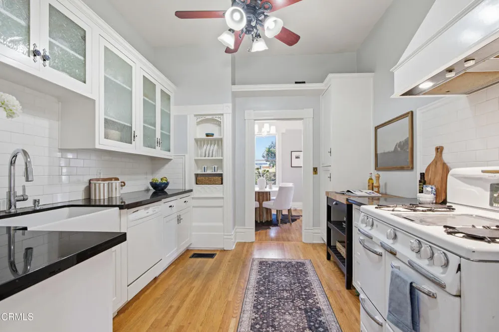 703 S Primrose Avenue Monrovia, CA 91016