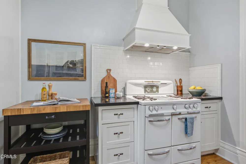 703 S Primrose Avenue Monrovia, CA 91016