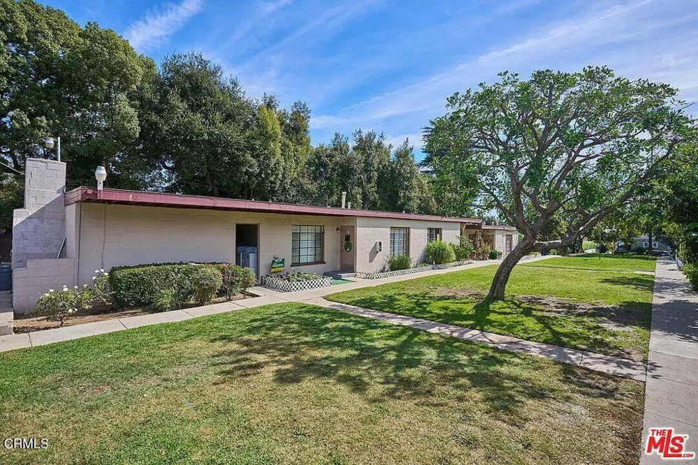 485 E Washington Boulevard #3 Pasadena, CA 91104